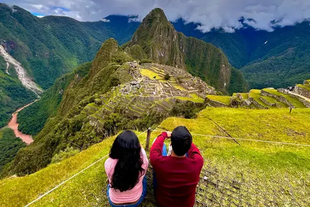 10 Must-Visit Heritage Destinations: Insights & Tips for History Lovers