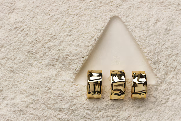 The Comprehensive Guide to Gold Earrings